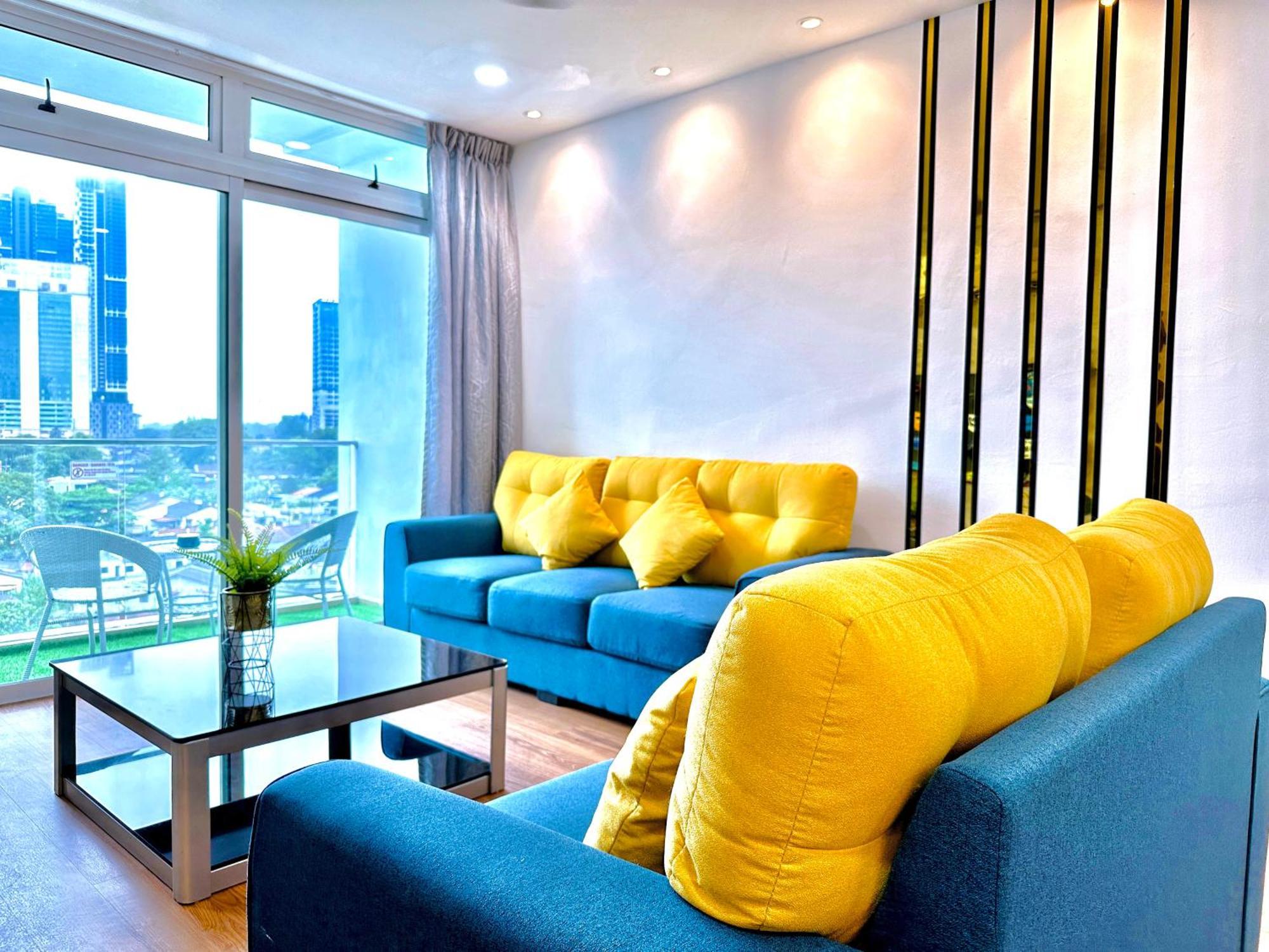 Ksl Mall 7-10pax 2b2b Netflix-smarttv 65inch Apartment Johor Bahru