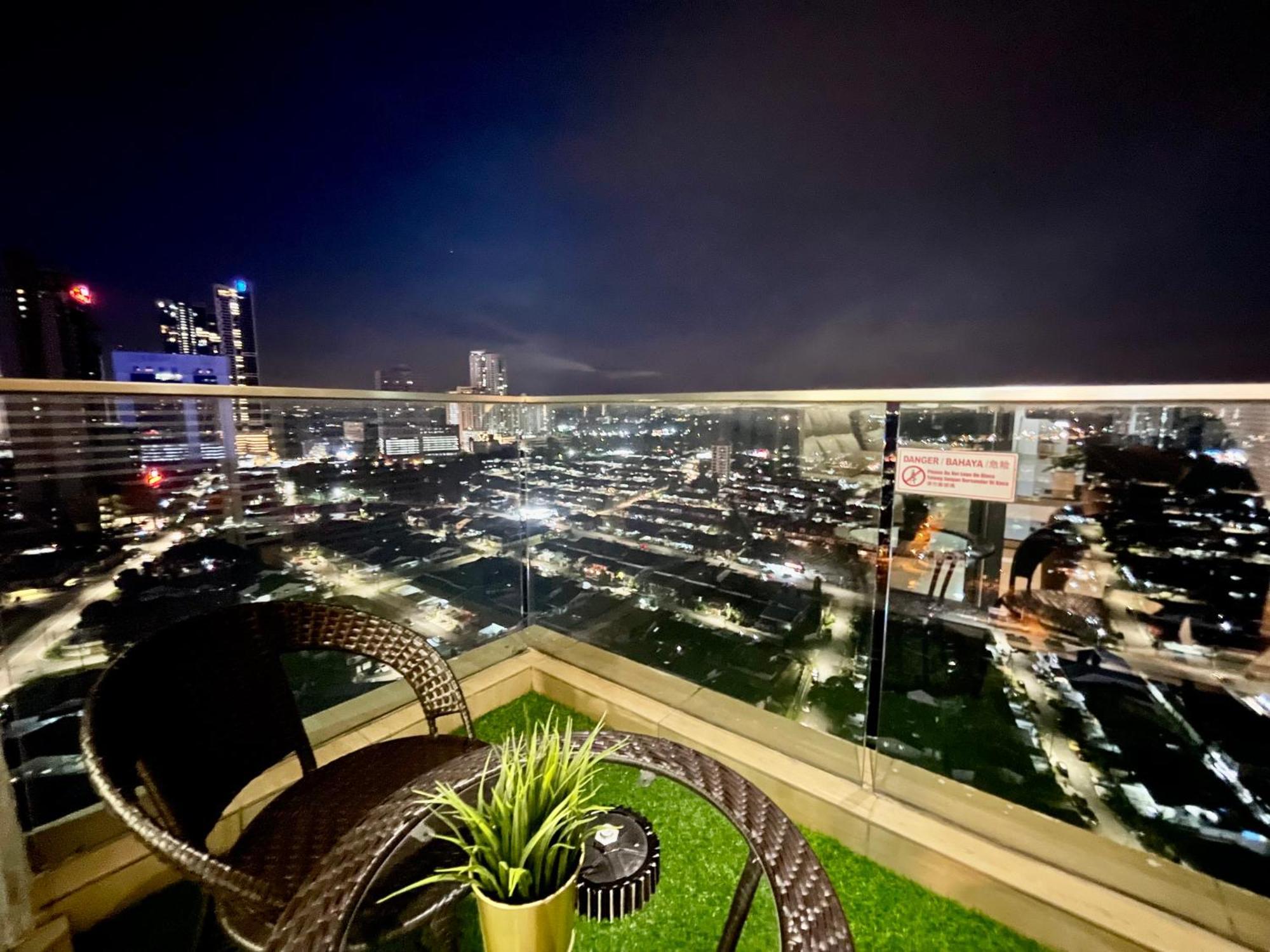 Ksl Mall 7-10pax 2b2b Netflix-smarttv 65inch Apartment