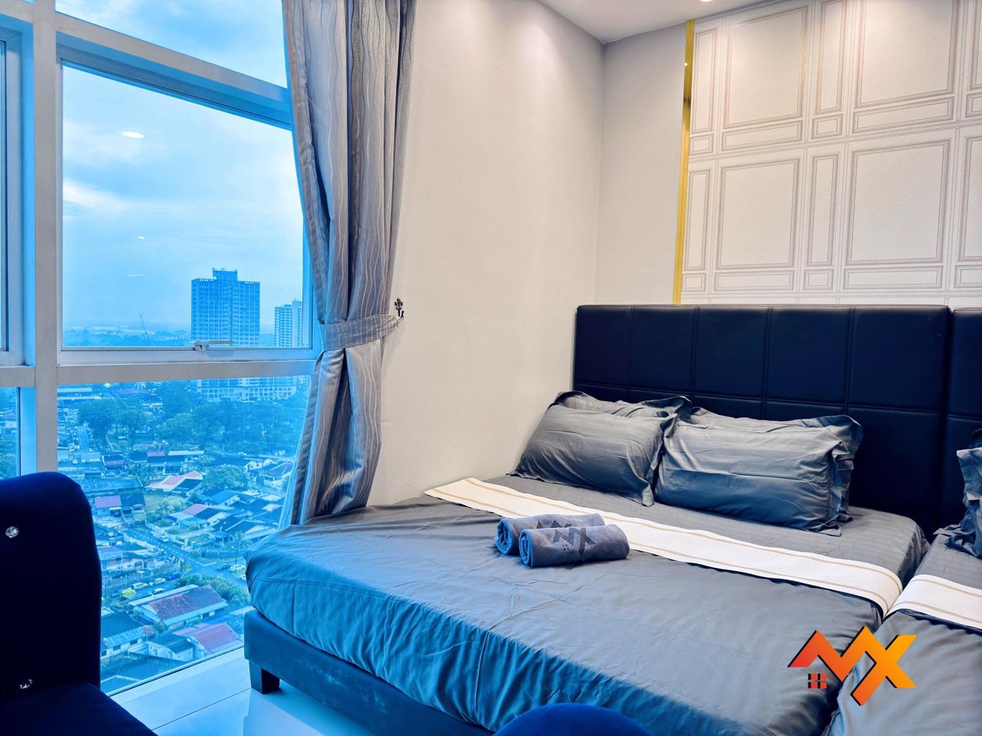 Ksl Mall 7-10pax 2b2b Netflix-smarttv 65inch * Johor Bahru