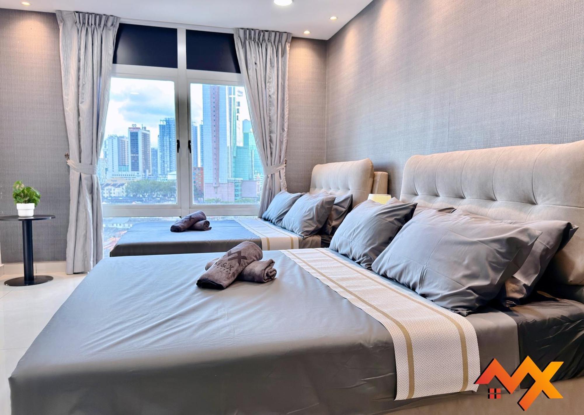 Ksl Mall 7-10pax 2b2b Netflix-smarttv 65inch * Johor Bahru
